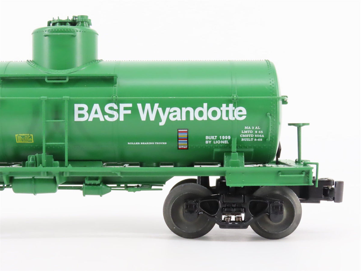 O Gauge 3-Rail Lionel #6-19614 UTLX BASF Wyandotte Single Dome Tank Car #78252