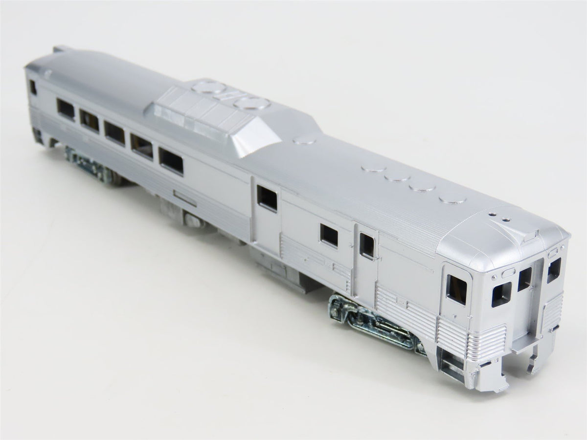 HO Scale Athearn 2175 Undecorated RDC-3 Passenger Car - Powered