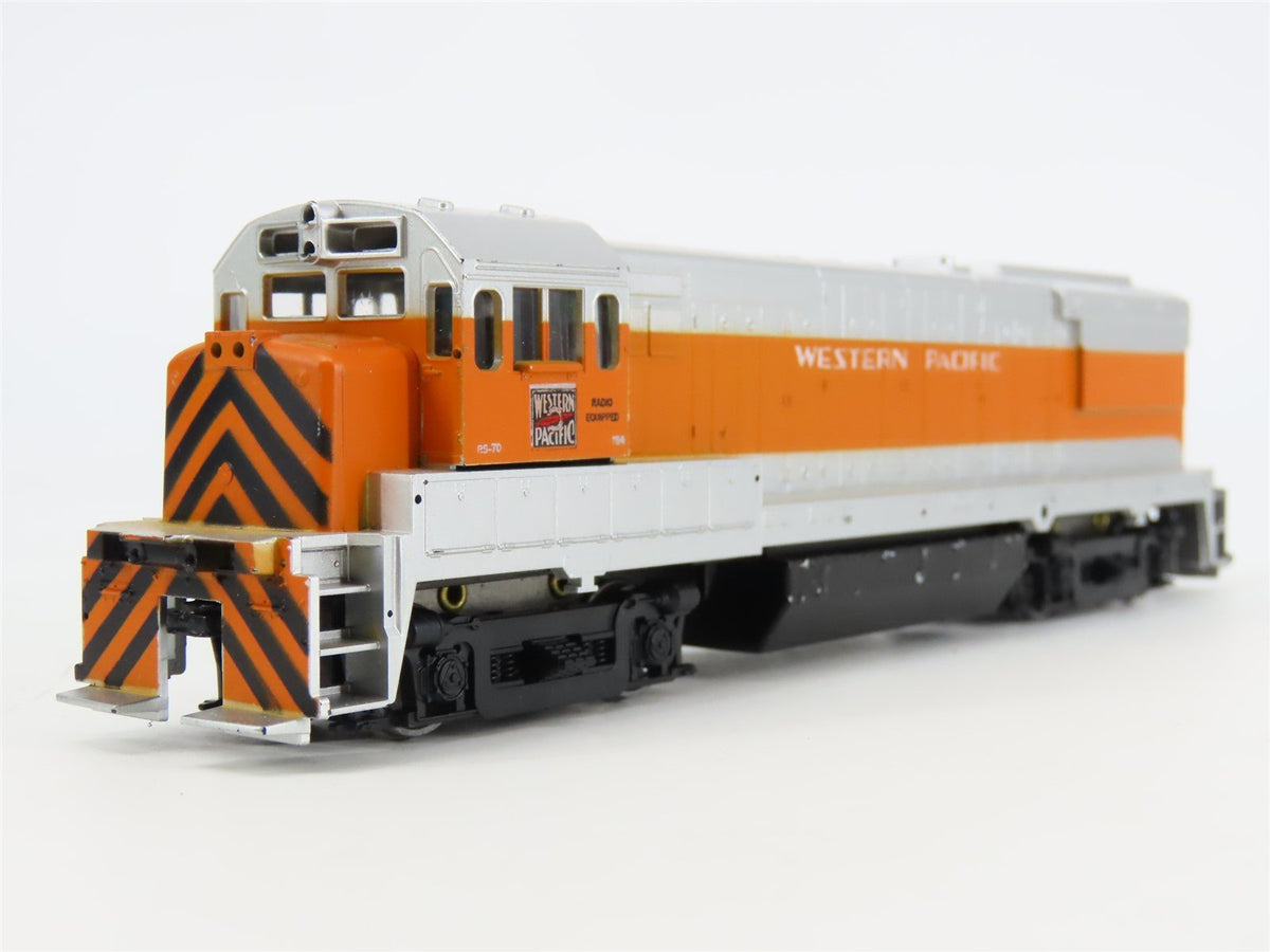 HO Scale Athearn 3403 WP Western Pacific U23B Diesel Locomotive