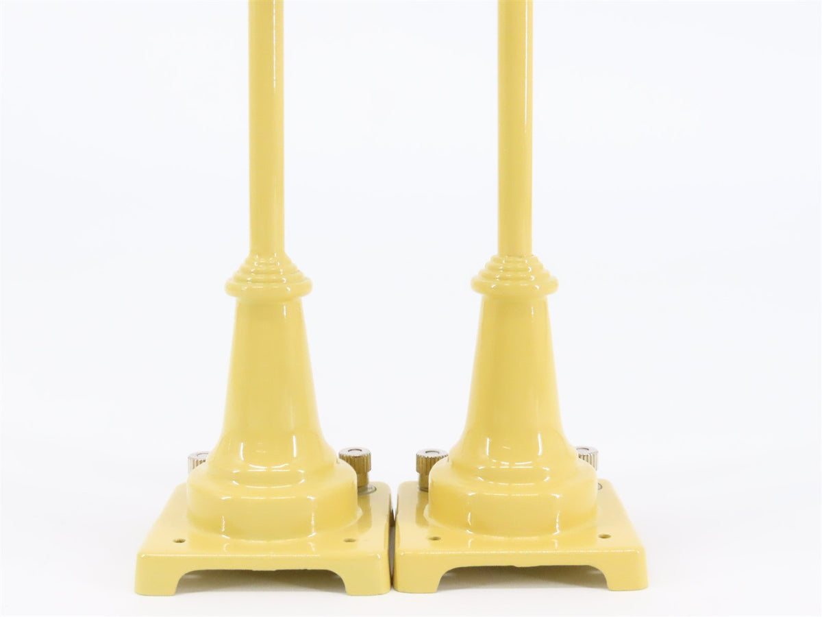 O 1/48 Scale MTH Rail King 30-1067 No.59 Die-Cast Street Lamp Set of 2