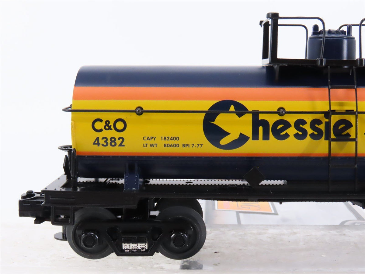 O Gauge 3-Rail MTH Rail King 30-8105 Die-Cast C&amp;O Chessie System Tank Car #4382