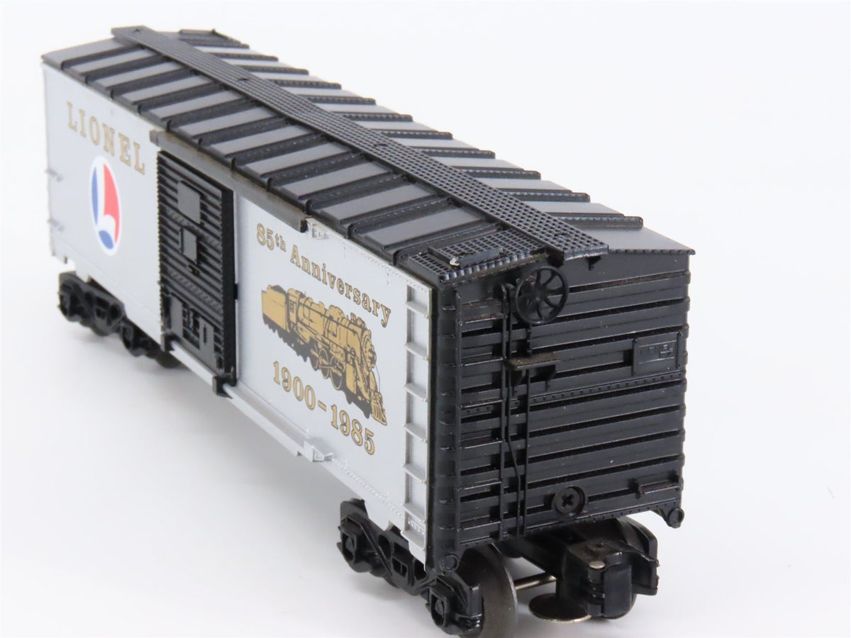 O Gauge 3-Rail Lionel 6-9484 Lionel 85th Anniversary Box Car #1900-1985