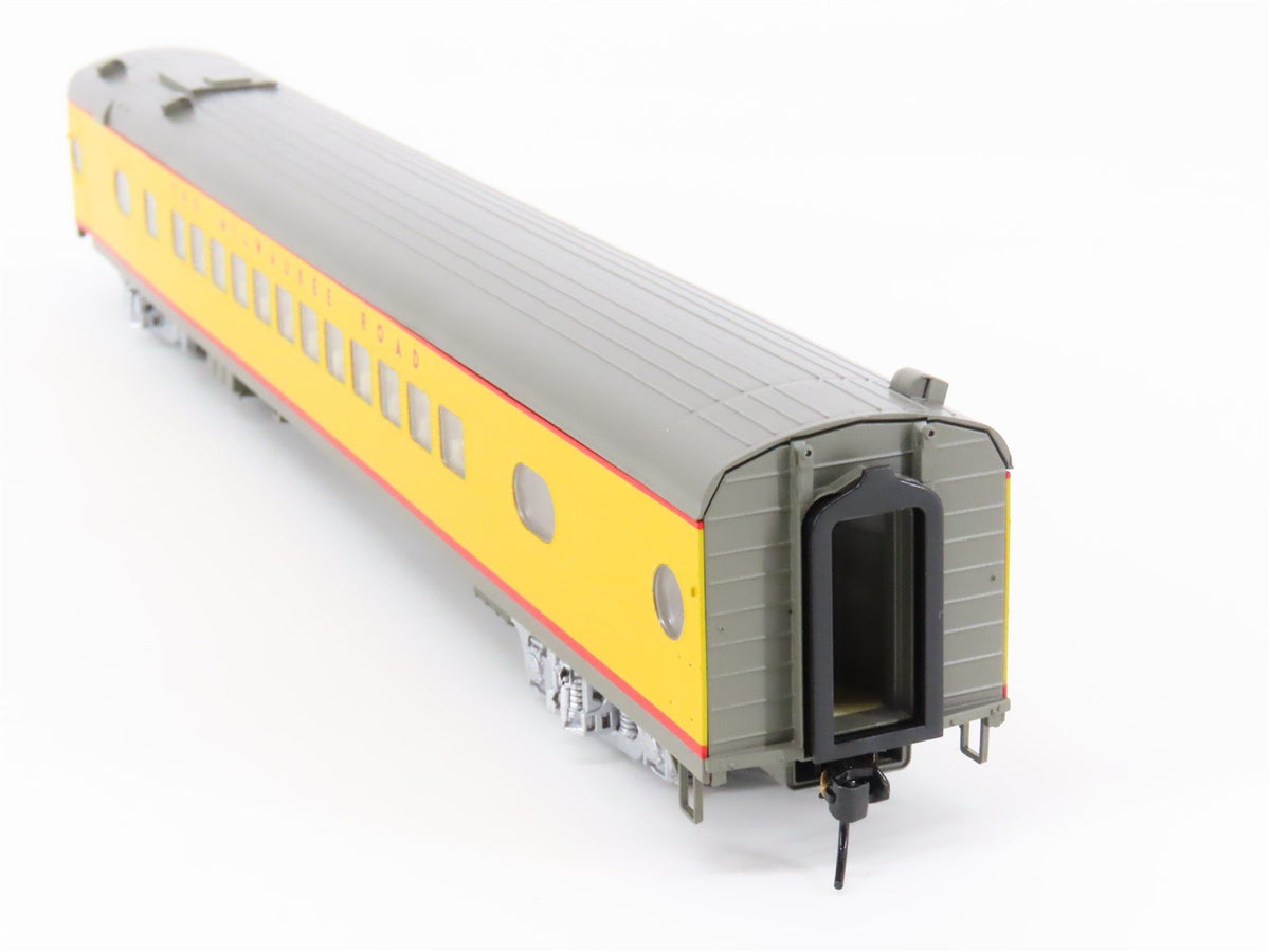 HO Scale Walthers 932-9281 MILW The Milwaukee Road 52-Seat Coach Passenger Car