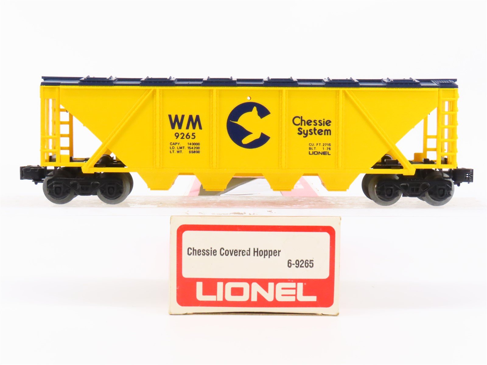 O Gauge 3-Rail Lionel 6-9265 WM Chessie System 4-Bay Covered Hopper #9265