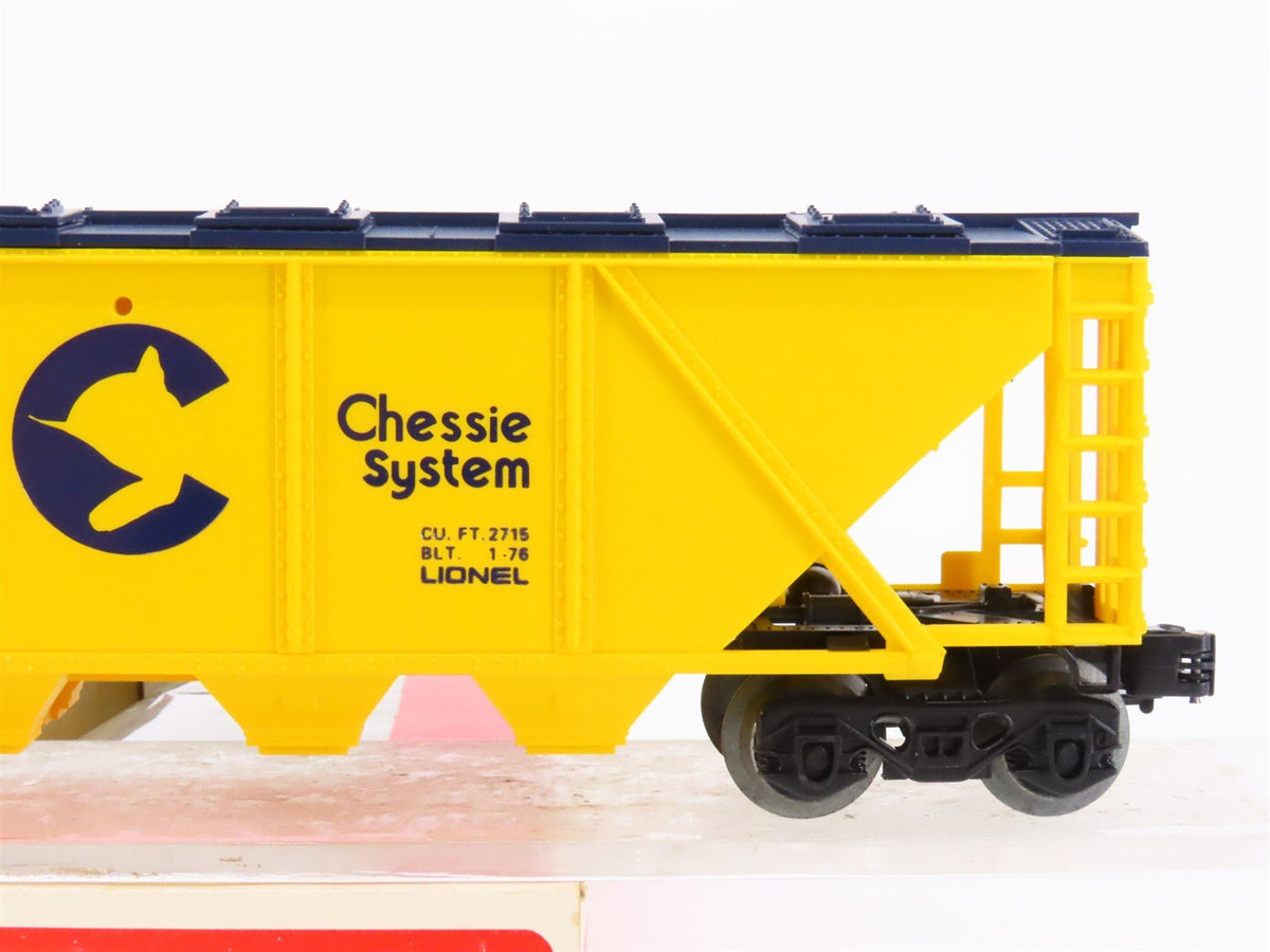 O Gauge 3-Rail Lionel 6-9265 WM Chessie System 4-Bay Covered Hopper #9265