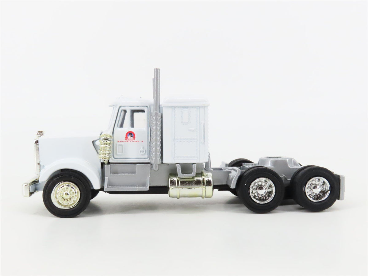 O 1/48 Scale Lionel 6-52091 LCCA Dave Lennox Tractor Trailer