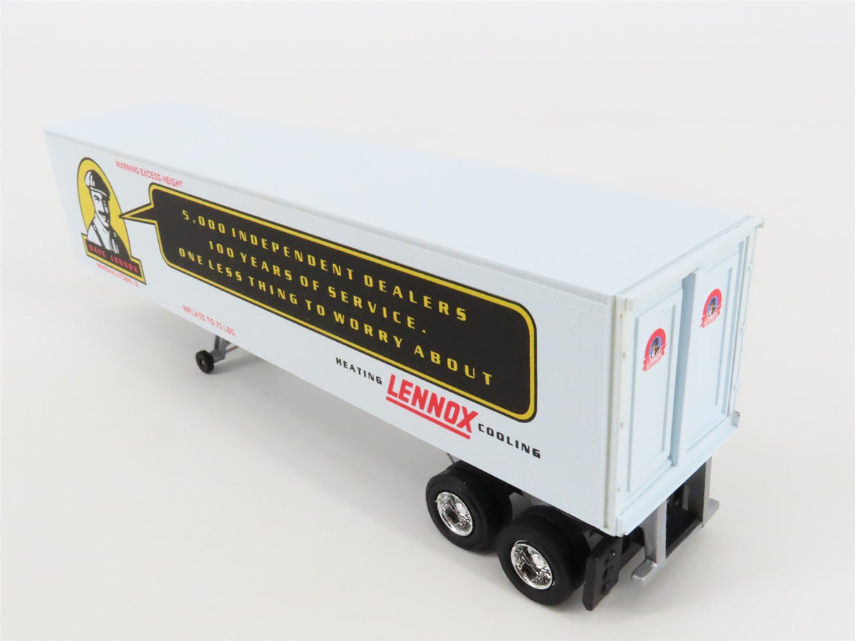 O 1/48 Scale Lionel 6-52091 LCCA Dave Lennox Tractor Trailer