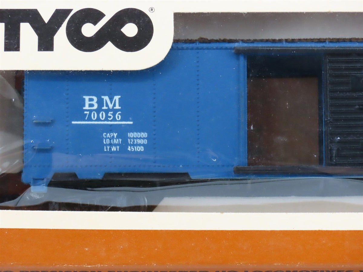 LOT of 5 HO Scale TYCO IC/B&amp;M/Southern Flatcar, Boxcar &amp; Tankcars