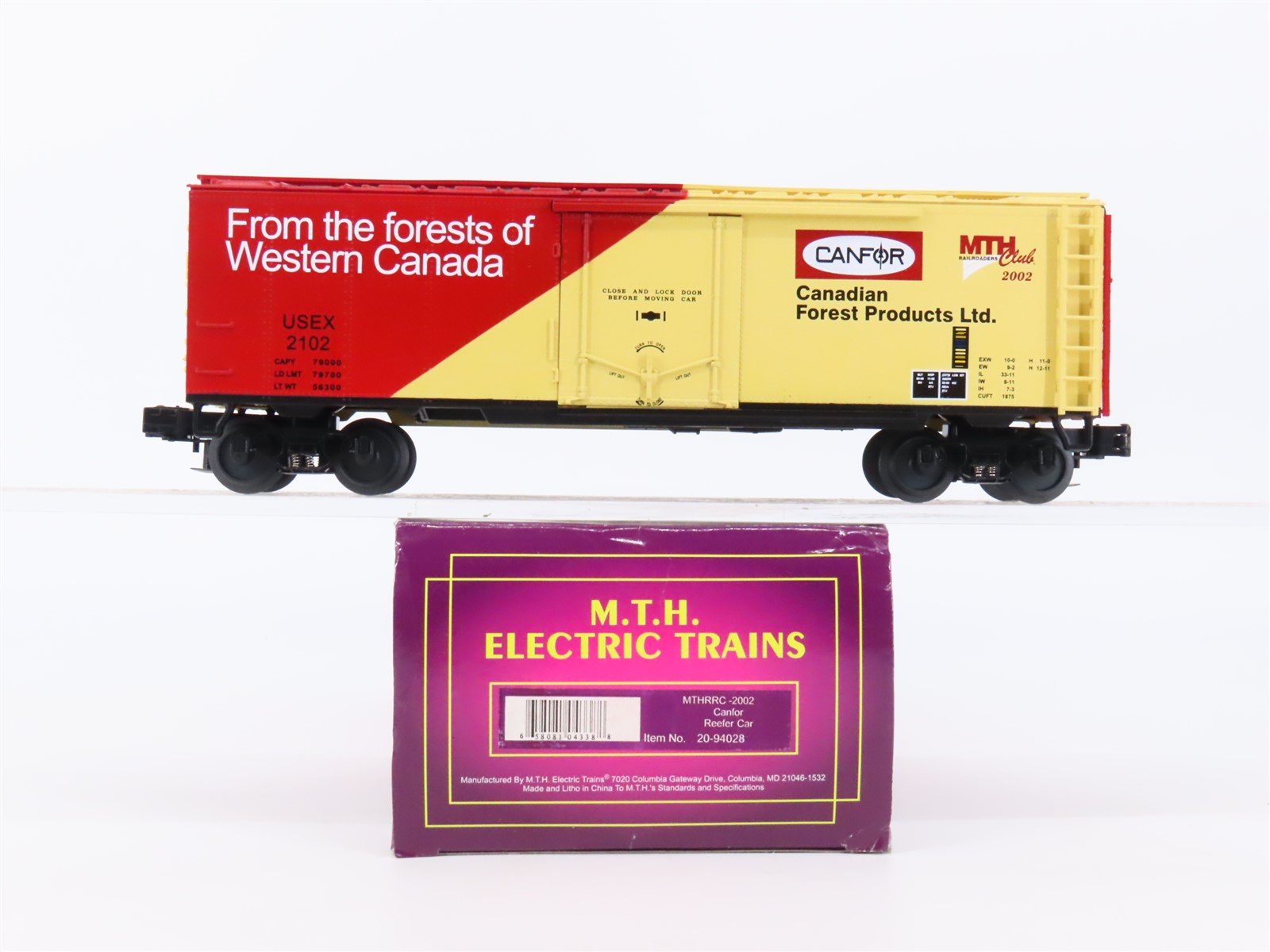 O Gauge 3-Rail MTH MTHRRC-2002 USEX Canfor Canadian Forest Products Reefer #2102