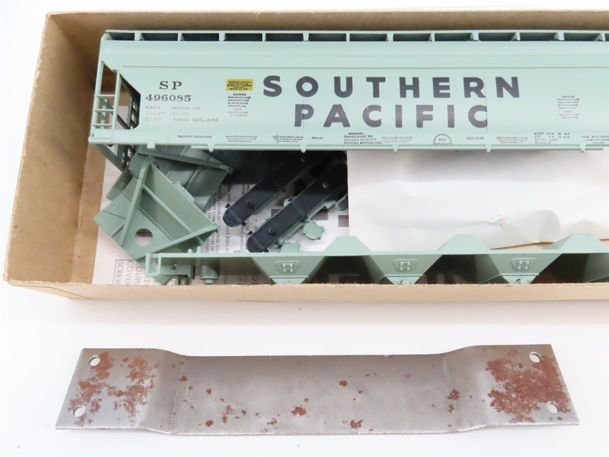 HO Scale Athearn Kit #1911 SP Southern Pacific 55&#39; 4-Bay Hopper #496085