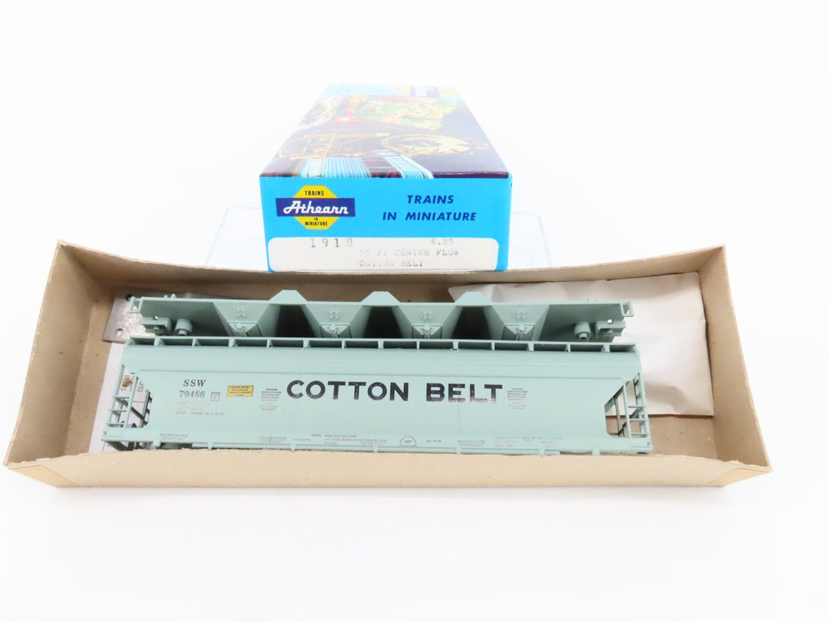 HO Scale Athearn Kit #1918 SSW Cotton Belt 55&#39; 4-Bay Center Flow Hopper #79486