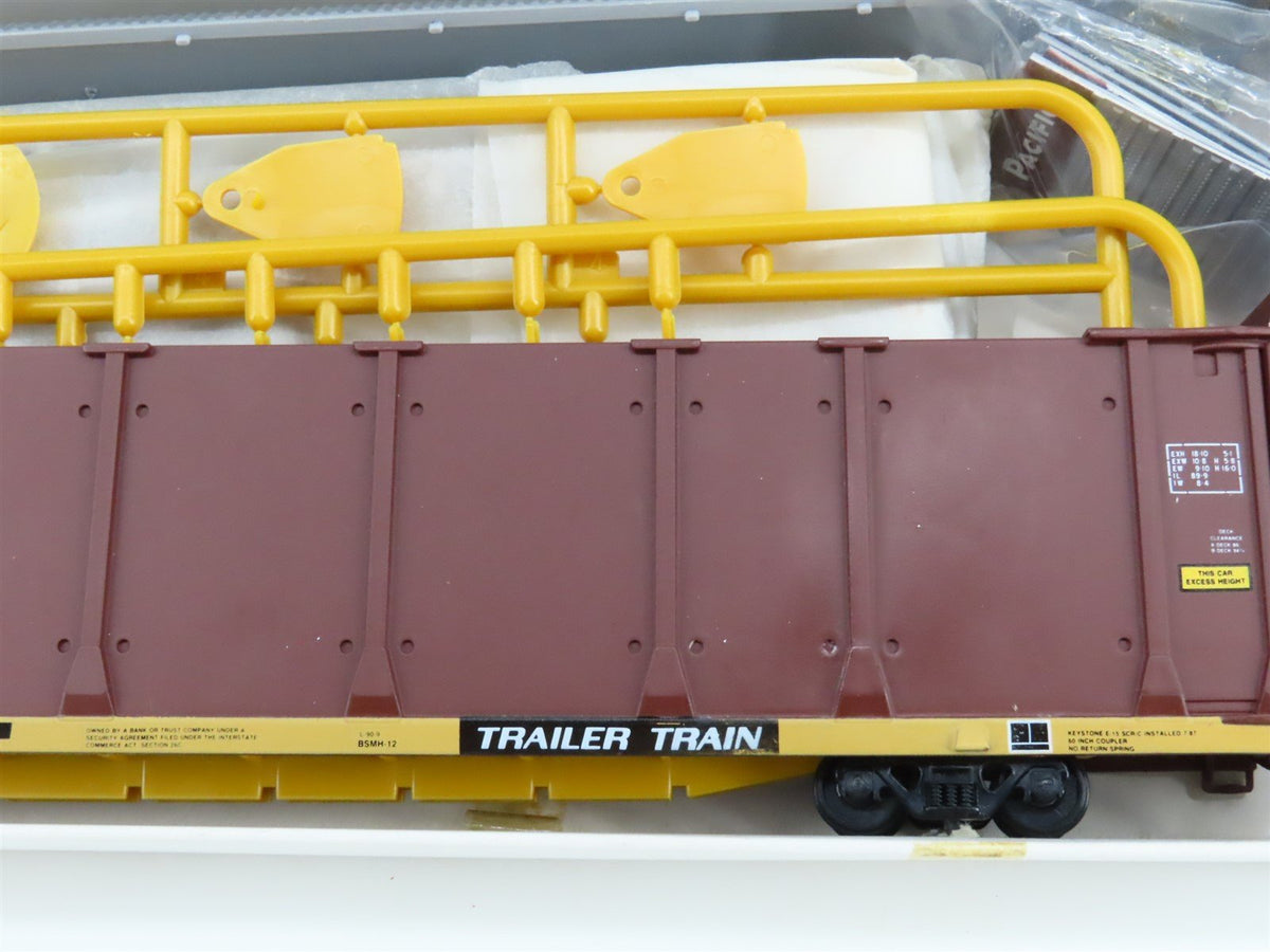 HO Walthers Kit #932-4807 TTGX SP 89&#39; Auto Carrier #159759 - Partially Assembled