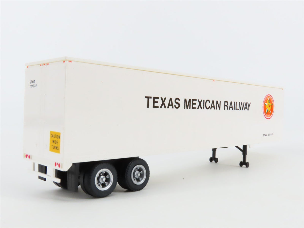 HO Scale Con-Cor 0004-008203 TM Texas Mexican Railway 43&#39; Dry Vans - Set of 2