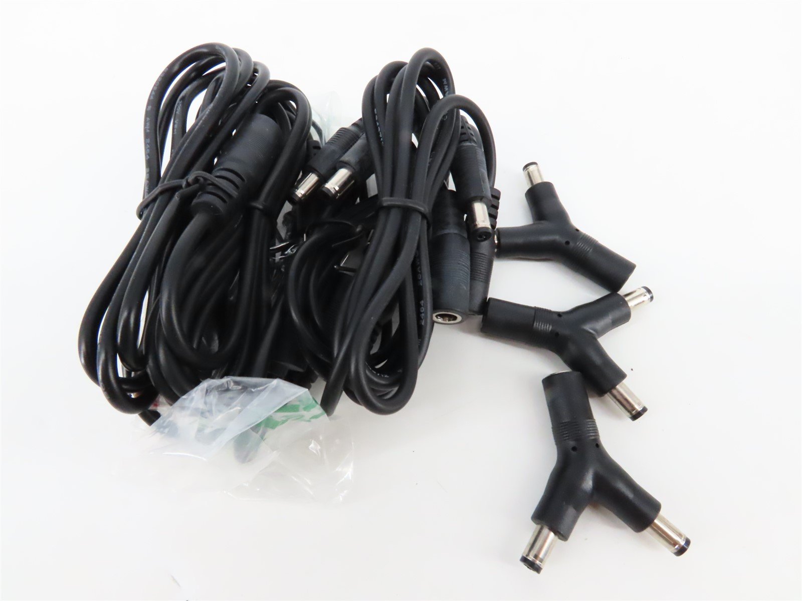 O/HO Scale Menards 279-4681 9-Piece Plug & Play Accessory Kit w/ Power Adapter