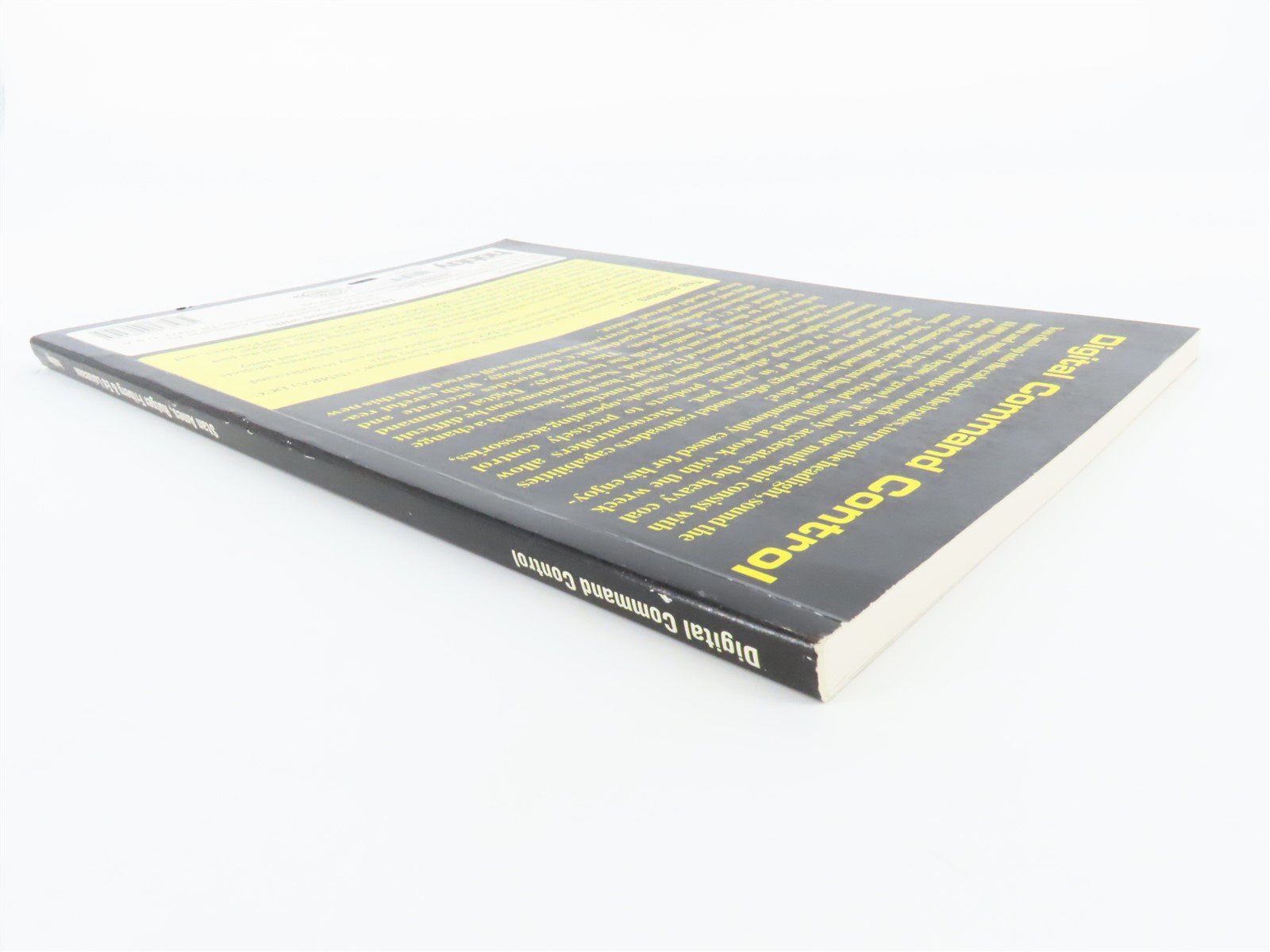 Digital Command Control - the comprehensive guide to DCC ©2001 SC Book