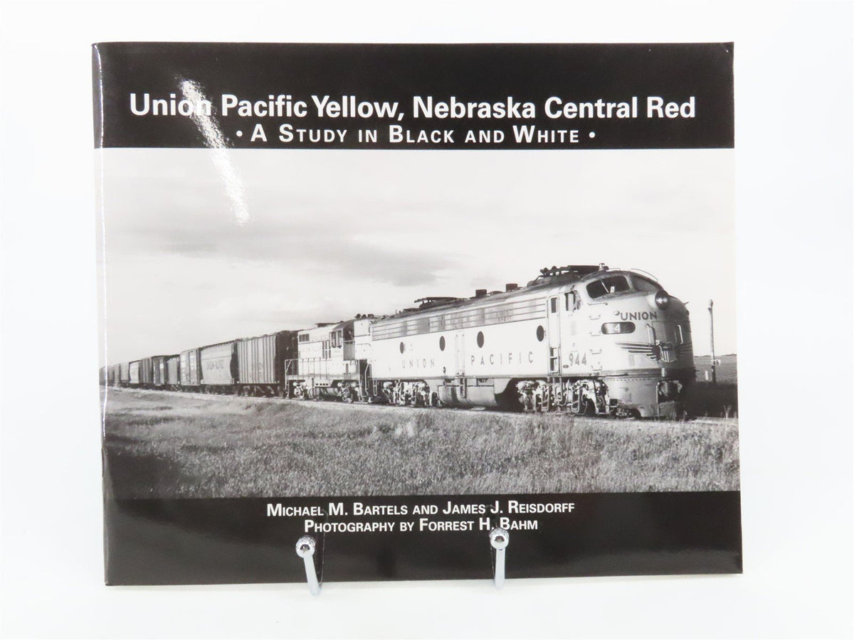 Union Pacific Yellow, Nebraska Central Red by Bartels &amp; Reisdorff ©2009 SC Book