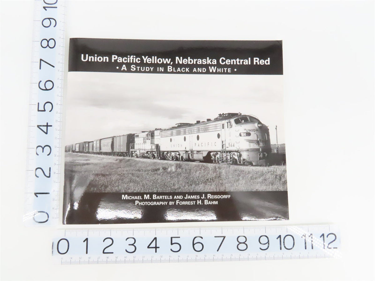 Union Pacific Yellow, Nebraska Central Red by Bartels &amp; Reisdorff ©2009 SC Book