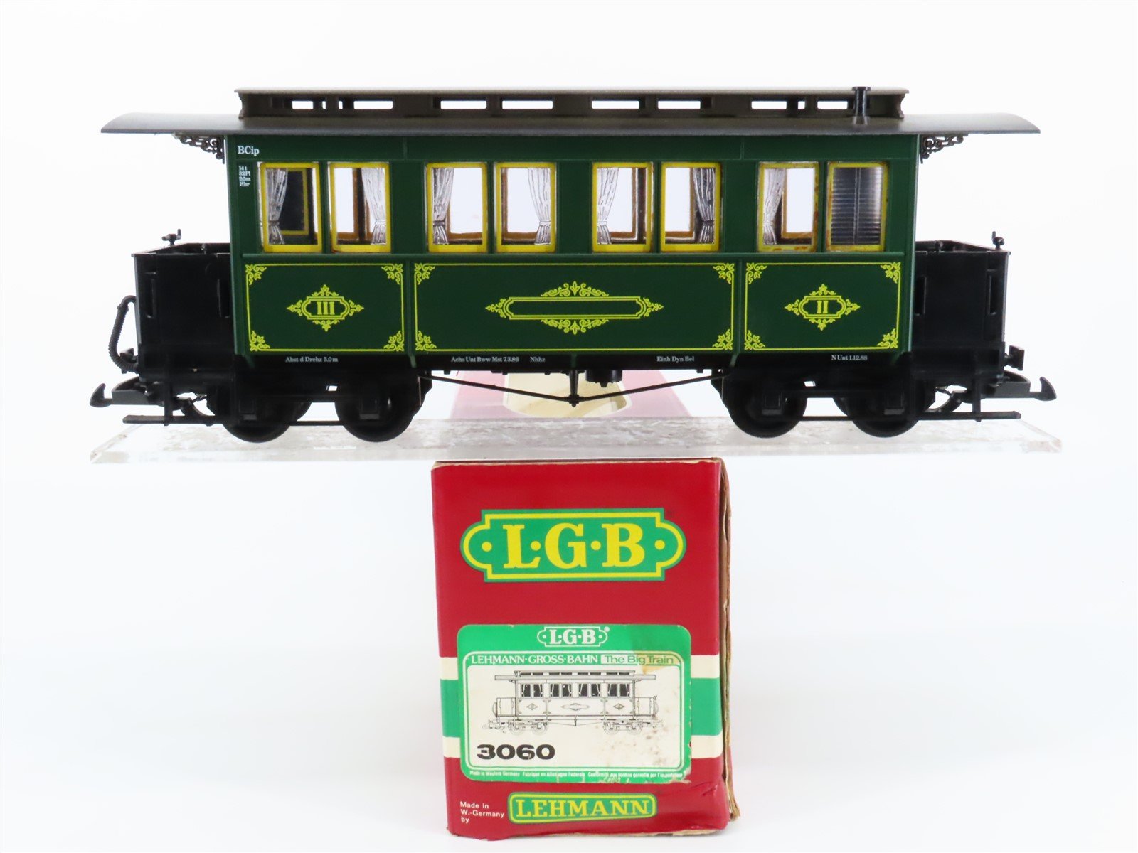 G Scale LGB 3060 Unlettered Green 2nd Class Coach Passenger Car