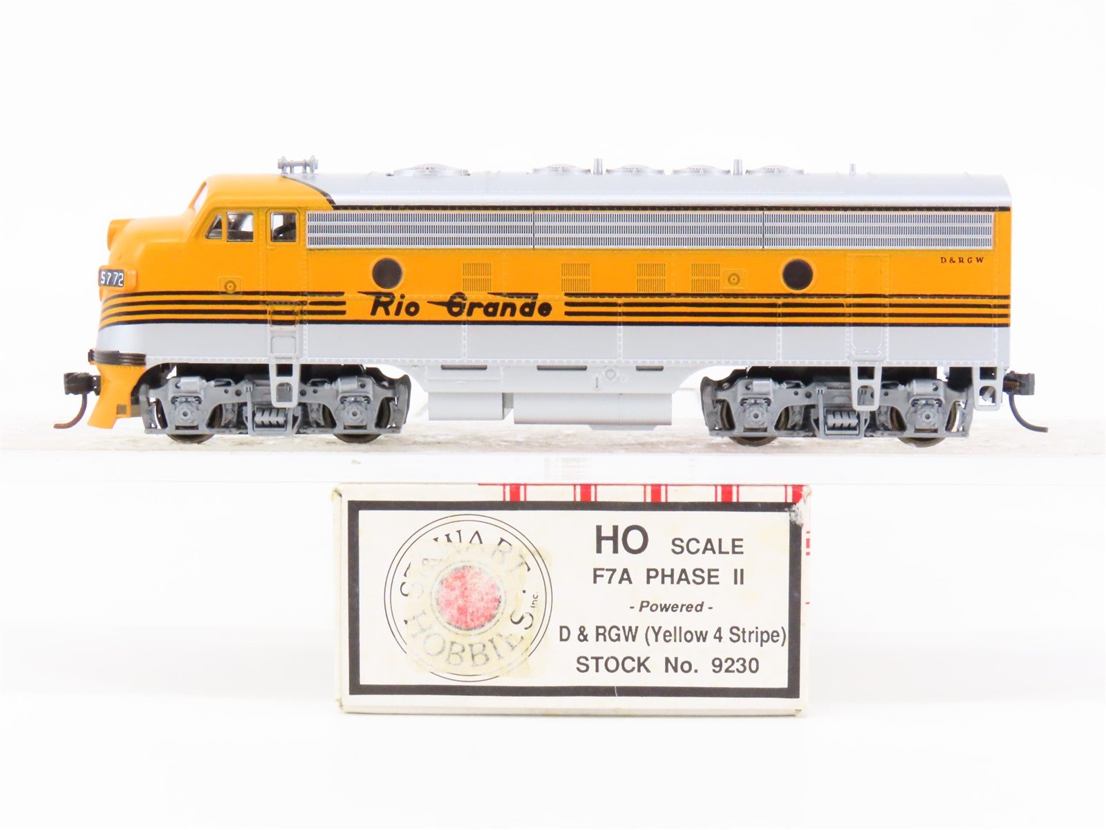 HO Scale Stewart/KATO 9230 D&RGW Rio Grande F7A Diesel Custom Rd #5772 w/ DCC