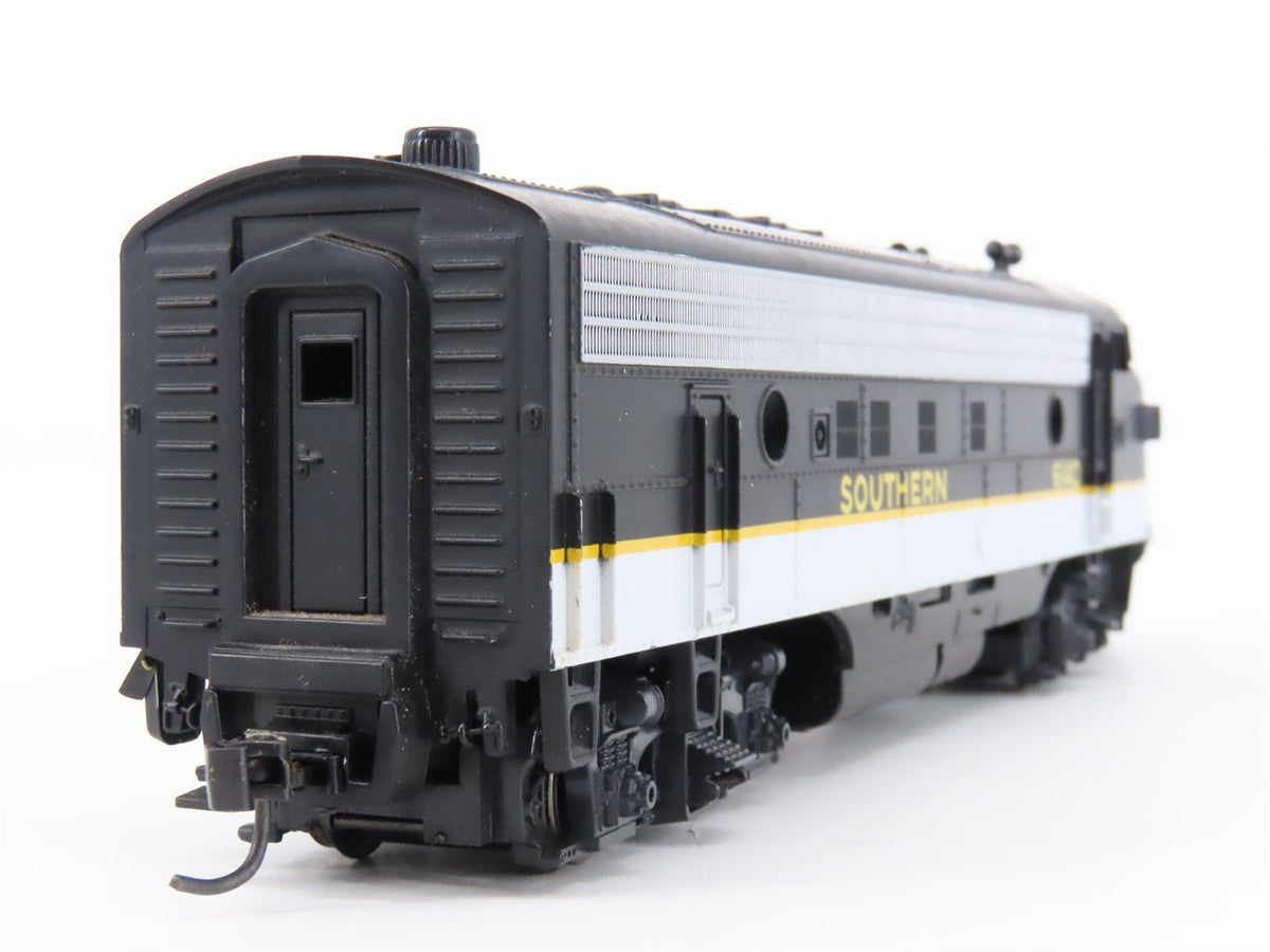 HO Scale Atlas 8331 Southern Railway FP7A Diesel Locomotive #6140 w/ DCC