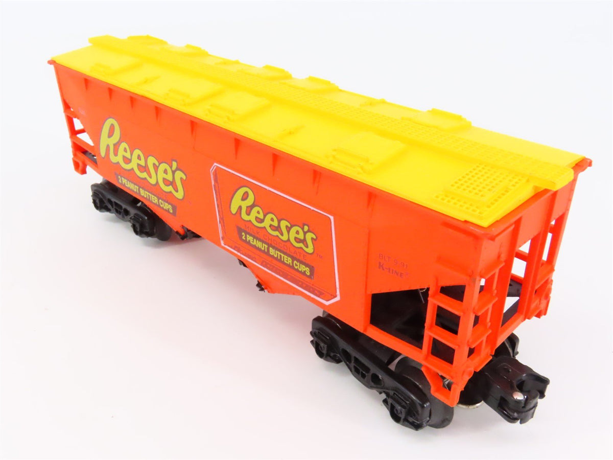 O Gauge 3-Rail K-Line Reese&#39;s Peanut Butter Cups 2-Bay Covered Hopper #6240