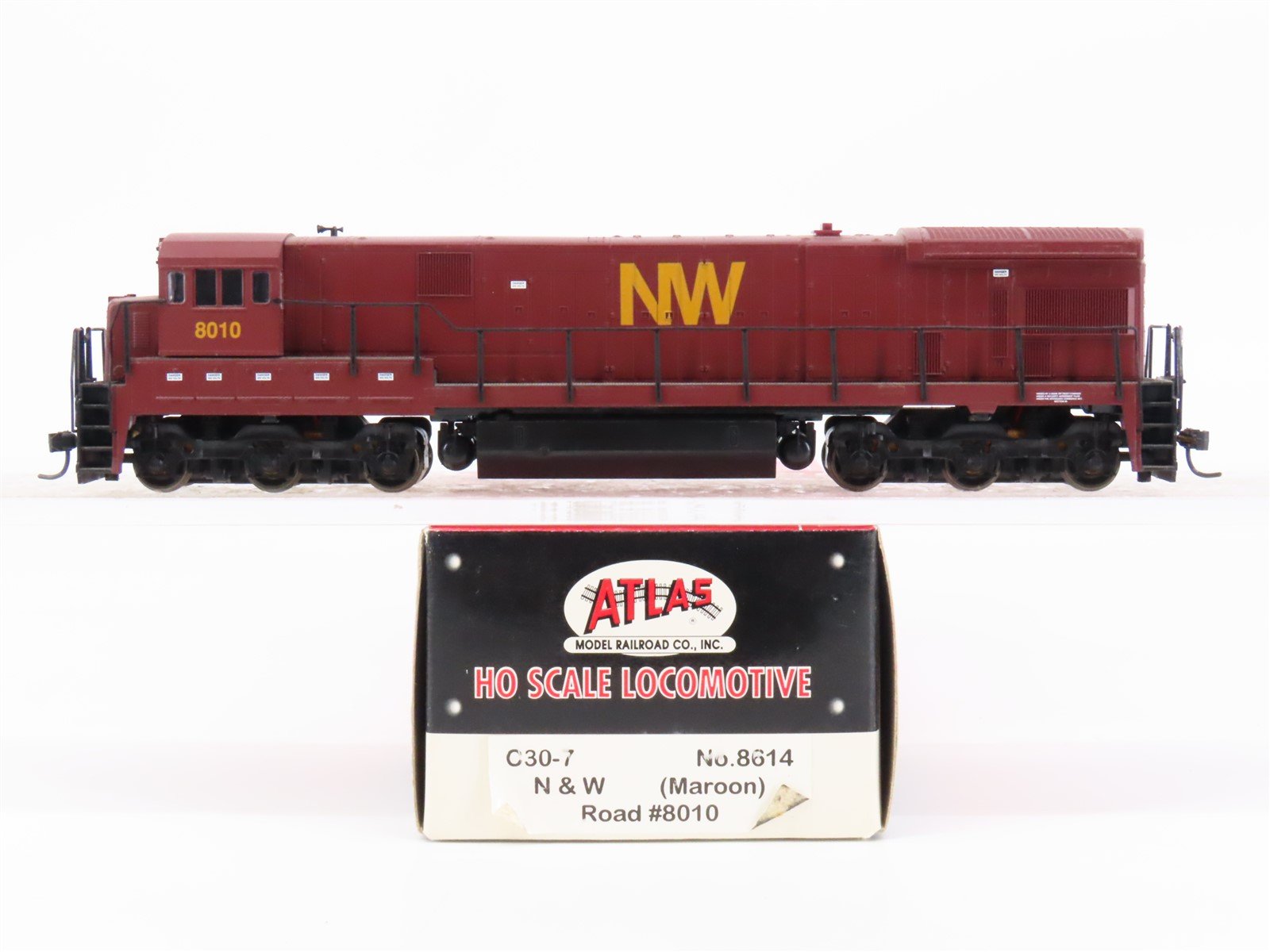 HO Scale Atlas 8614 N&W Norfolk & Western C30-7 Diesel Locomotive #8010 w/ DCC