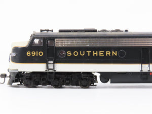 HO Scale Proto 2000 21011 Southern E8/9A Diesel Locomotive #6910