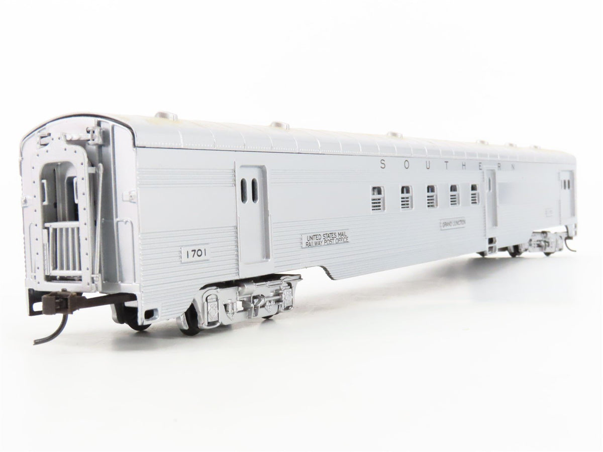 HO Scale IHC 47945 SOU Southern Railway RPO Passenger #1701 &quot;Grand Junction&quot;