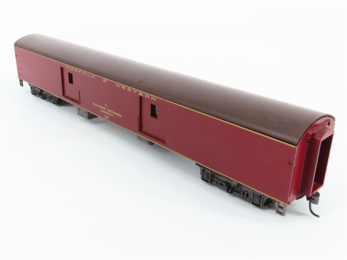 HO Scale IHC 2658 N&amp;W Norfolk &amp; Western Powhatan Arrow Baggage Passenger #128