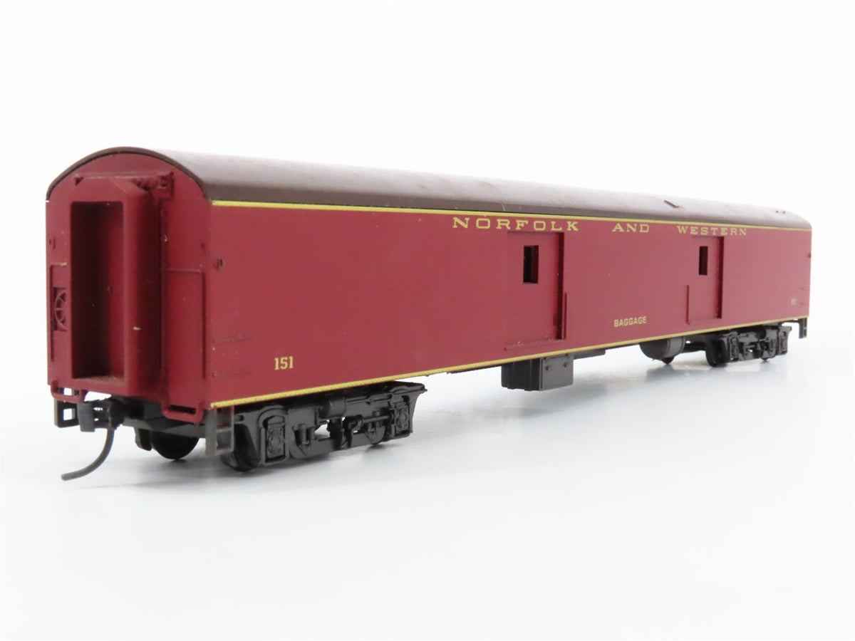 HO Scale IHC 2824 N&amp;W Norfolk &amp; Western Powhatan Arrow Baggage Passenger #151