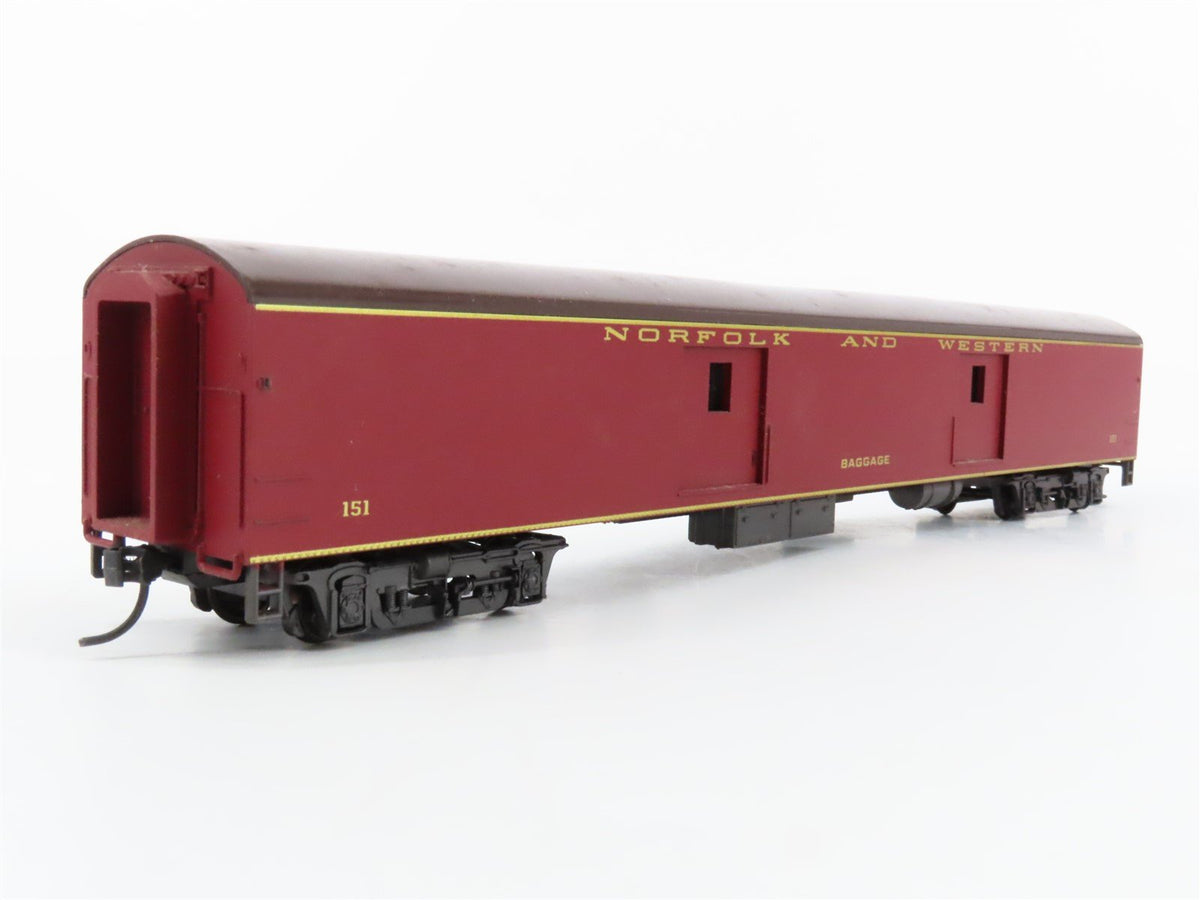 HO Scale IHC 2824 N&amp;W Norfolk &amp; Western Powhatan Arrow Baggage Passenger #151