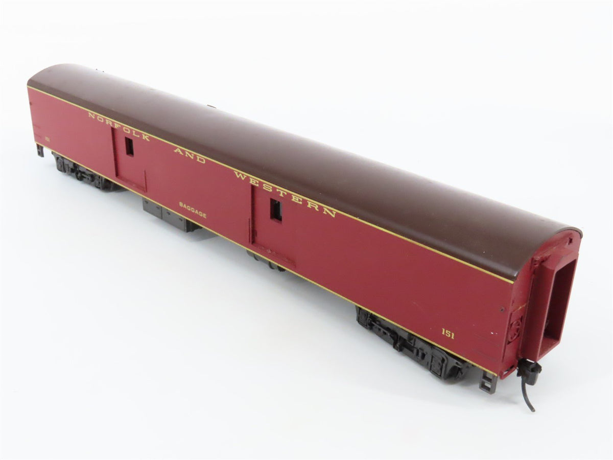 HO Scale IHC 2824 N&amp;W Norfolk &amp; Western Powhatan Arrow Baggage Passenger #151