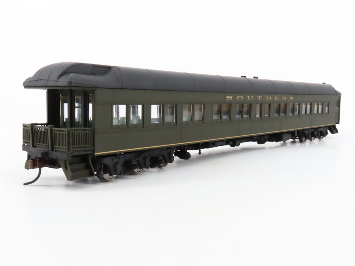 HO Walthers 932-10264 SOU Southern Pullman Heavyweight Lounge-Obs Passenger