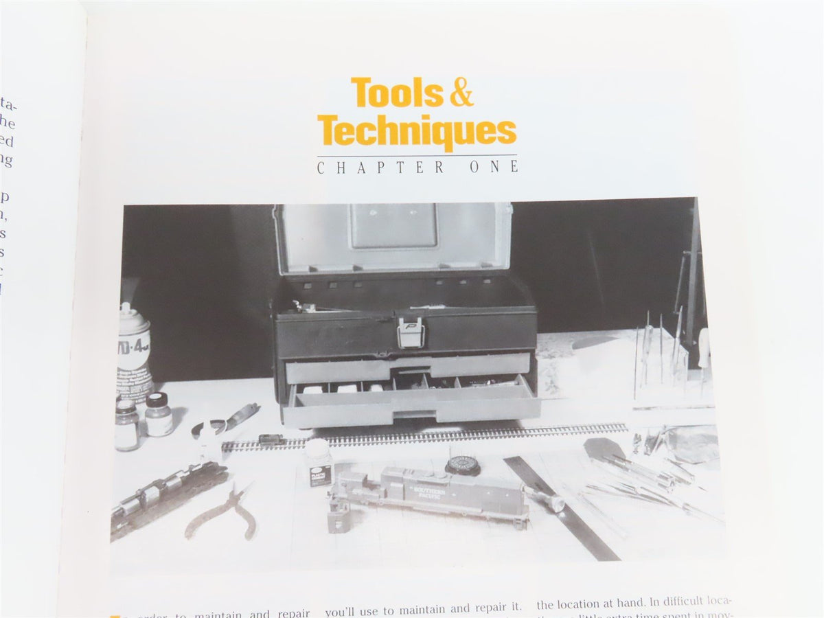 Model Railroader Books: Maintaining &amp; Repairing Your Scale Model Trains ©1999