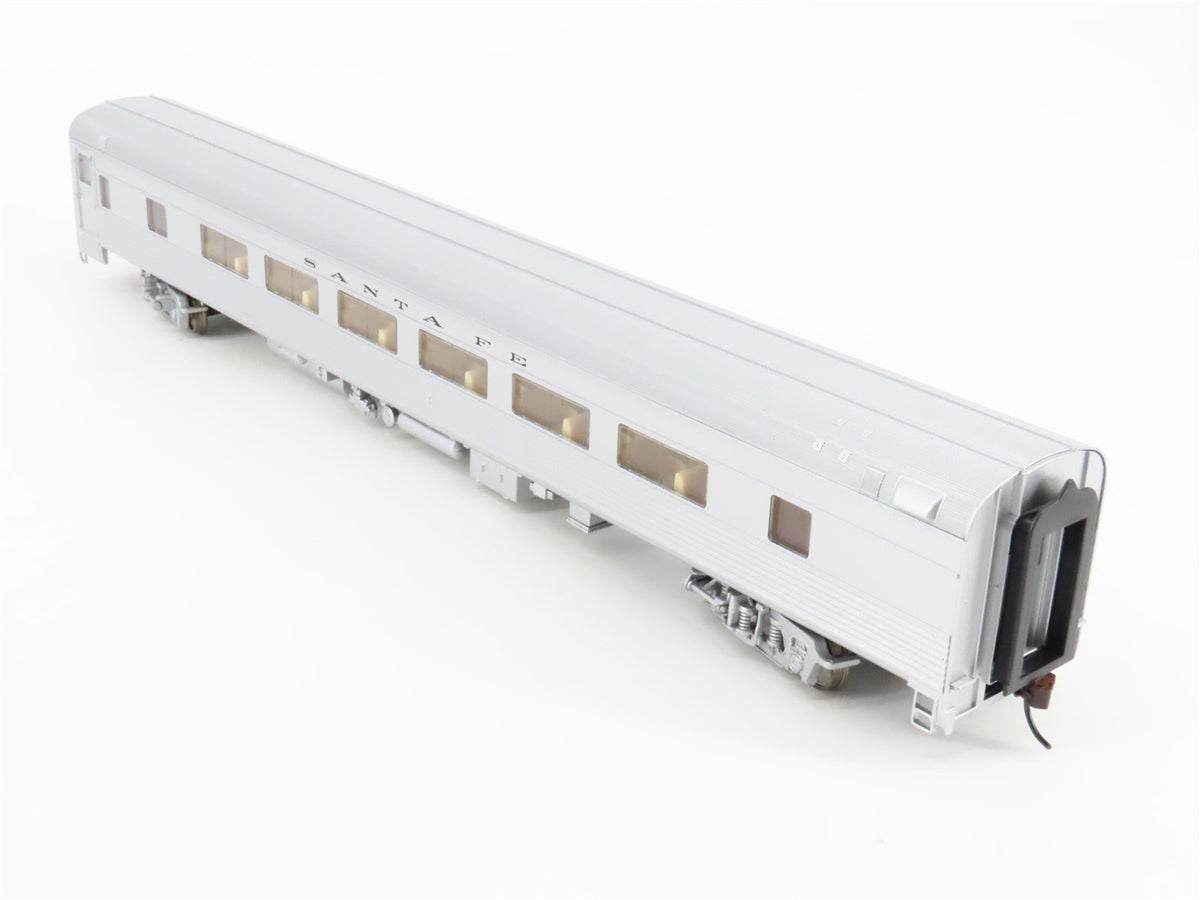 HO Scale Walthers 932-16303 ATSF Santa Fe Railroad 85&#39; Coach Passenger Car