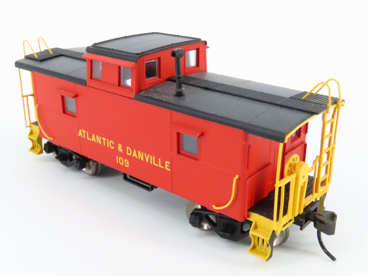 HO Scale Atlas Trainman 11220 A&amp;D Atlantic &amp; Danville Cupola Caboose #109