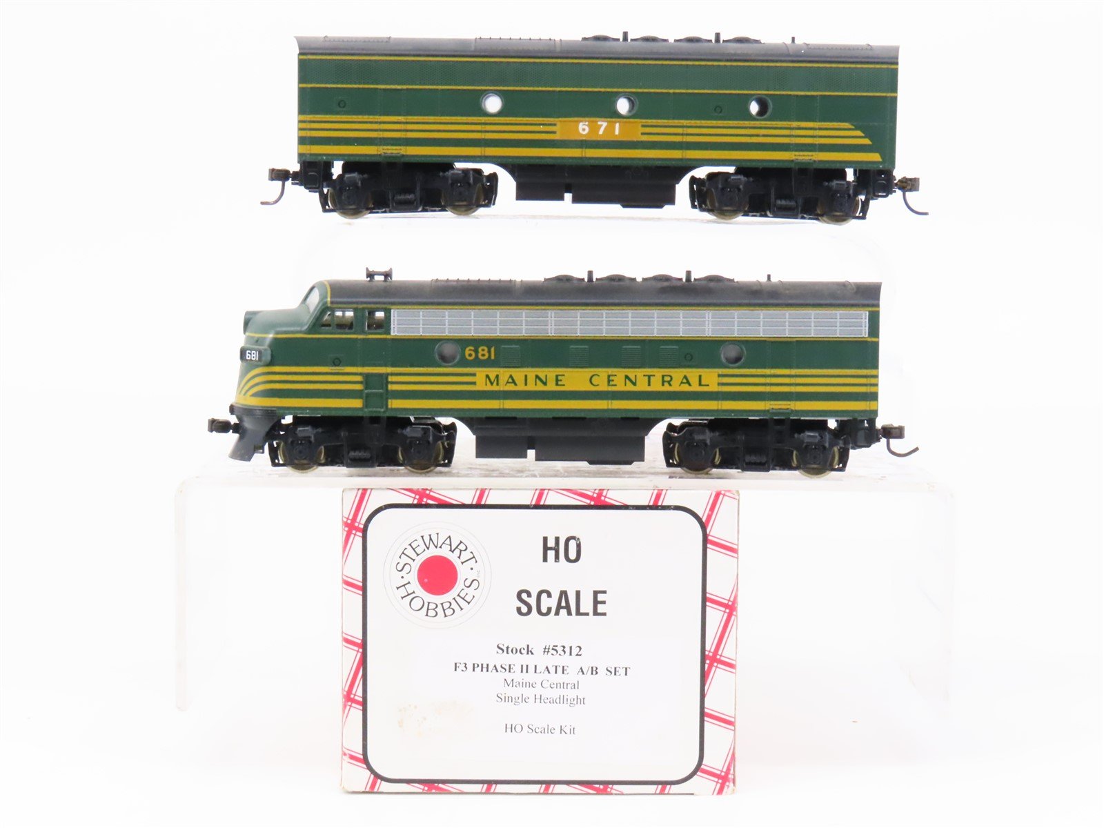 HO Scale Stewart 5312 MEC Maine Central F7 A/B Diesel Locomotive Set w/ DCC