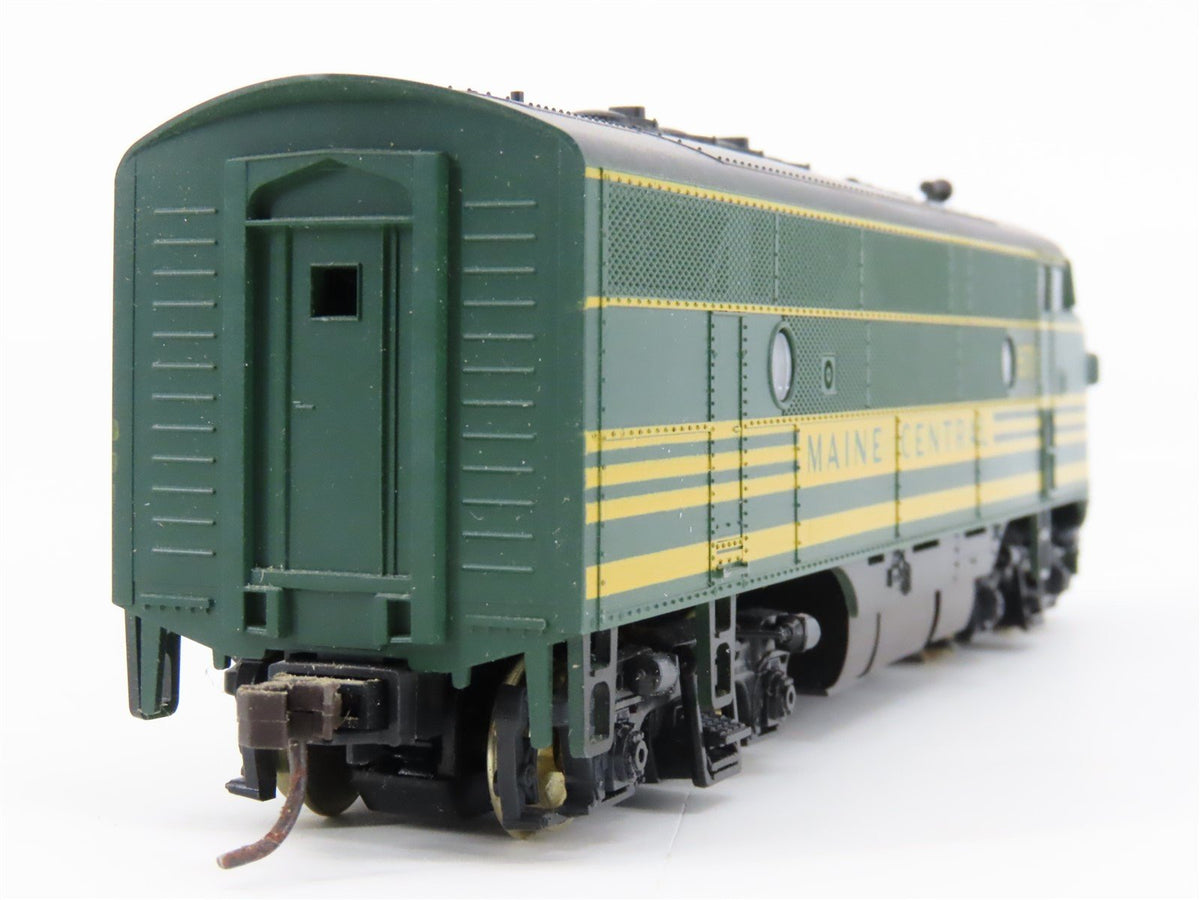 HO Scale Stewart 5512 MEC Maine Central F7A Diesel Locomotive #671 w/ DCC