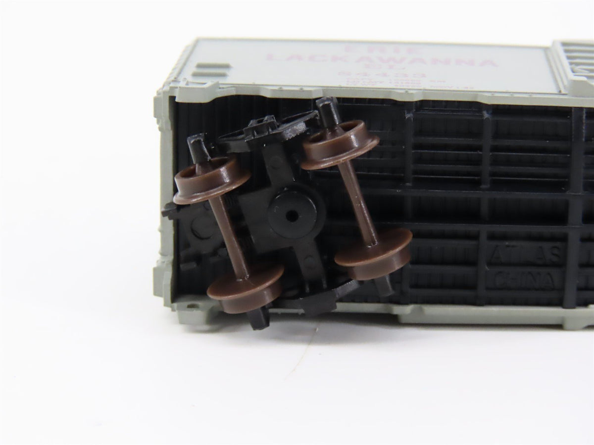 N Scale Atlas 34022 EL Erie Lackawanna 40&#39; Single Door Box Car #84433