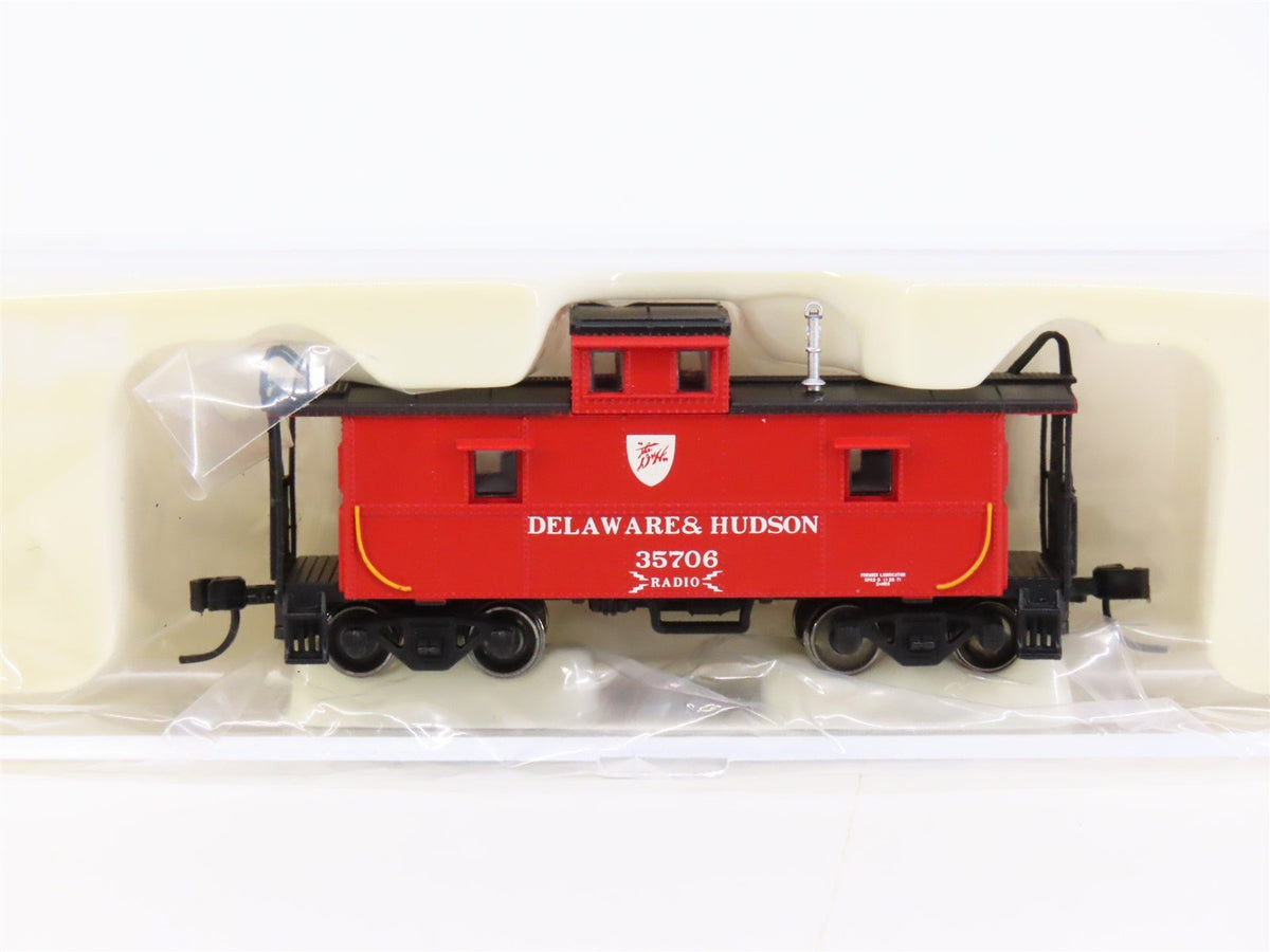 N Scale Atlas 50001207 D&amp;H Delaware &amp; Hudson Railroad Cupola Caboose #35706