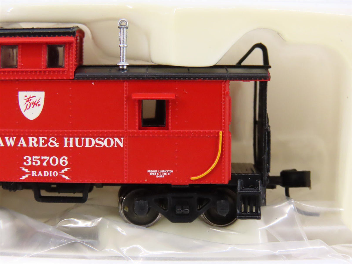 N Scale Atlas 50001207 D&amp;H Delaware &amp; Hudson Railroad Cupola Caboose #35706