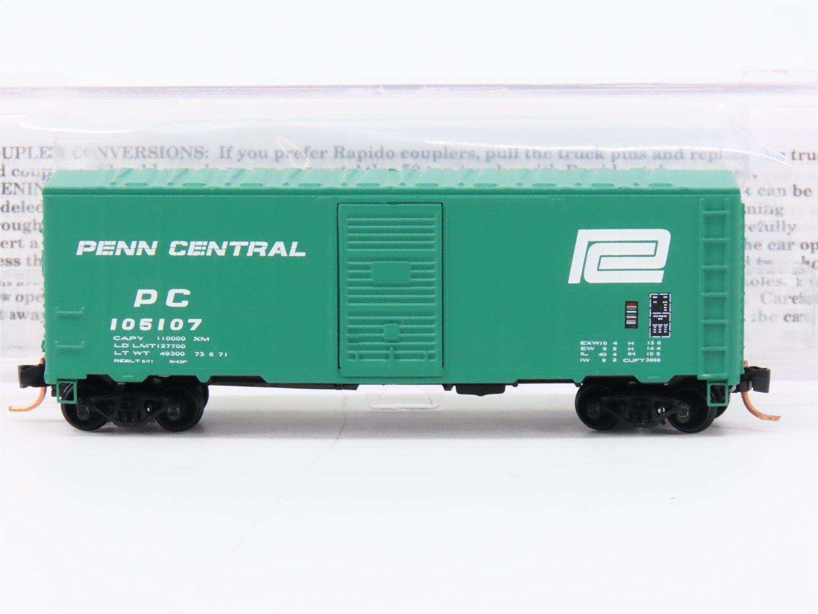 N Scale Deluxe Innovations 130301 PC Penn Central Single Door Box Car #105107