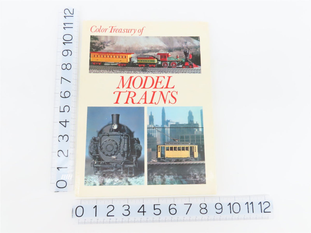 Color Treasury Of Model Trains by Gerald Pollinger ©1972 HC Book