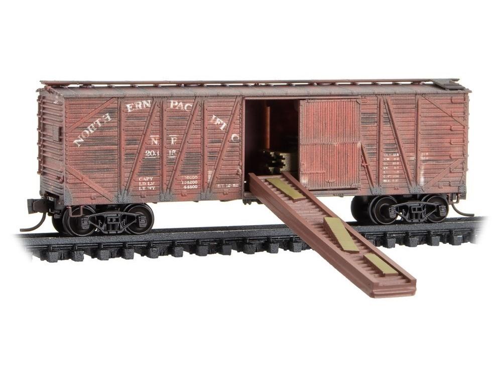 N Micro-Trains MTL 02844251 NP Northern Pacific 40&#39; Box Car w/ Load - Weathered