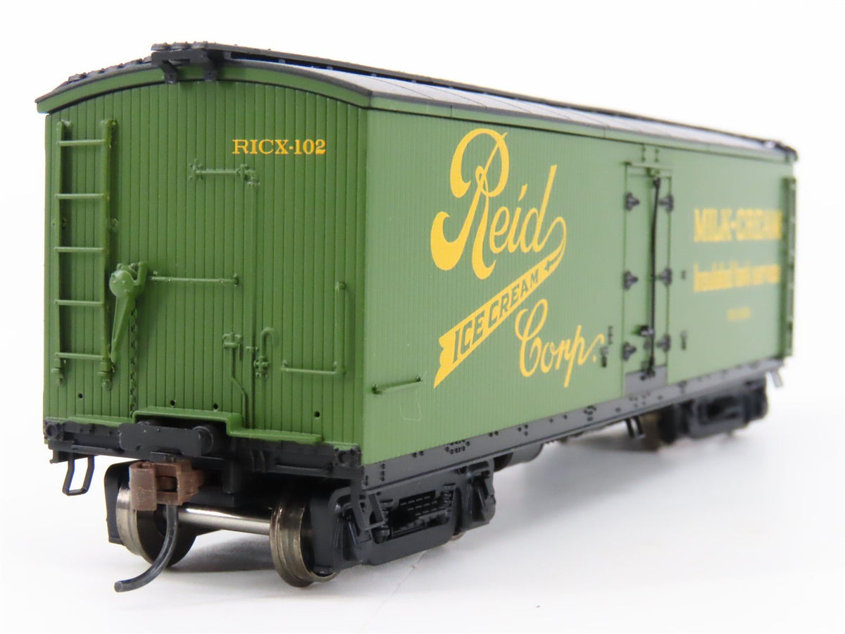 HO Scale Athearn ATH84713 RICX Reid Ice Cream 40&#39; Wood Milk Car #102