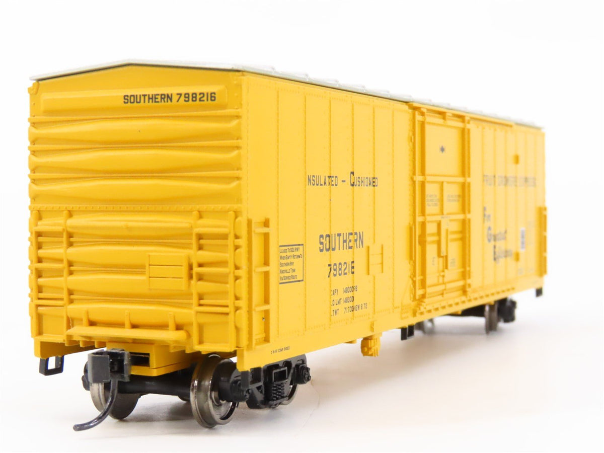 HO Walthers Mainline 910-2008 FGE SOU Southern 50&#39; Insulated Box Car #798216