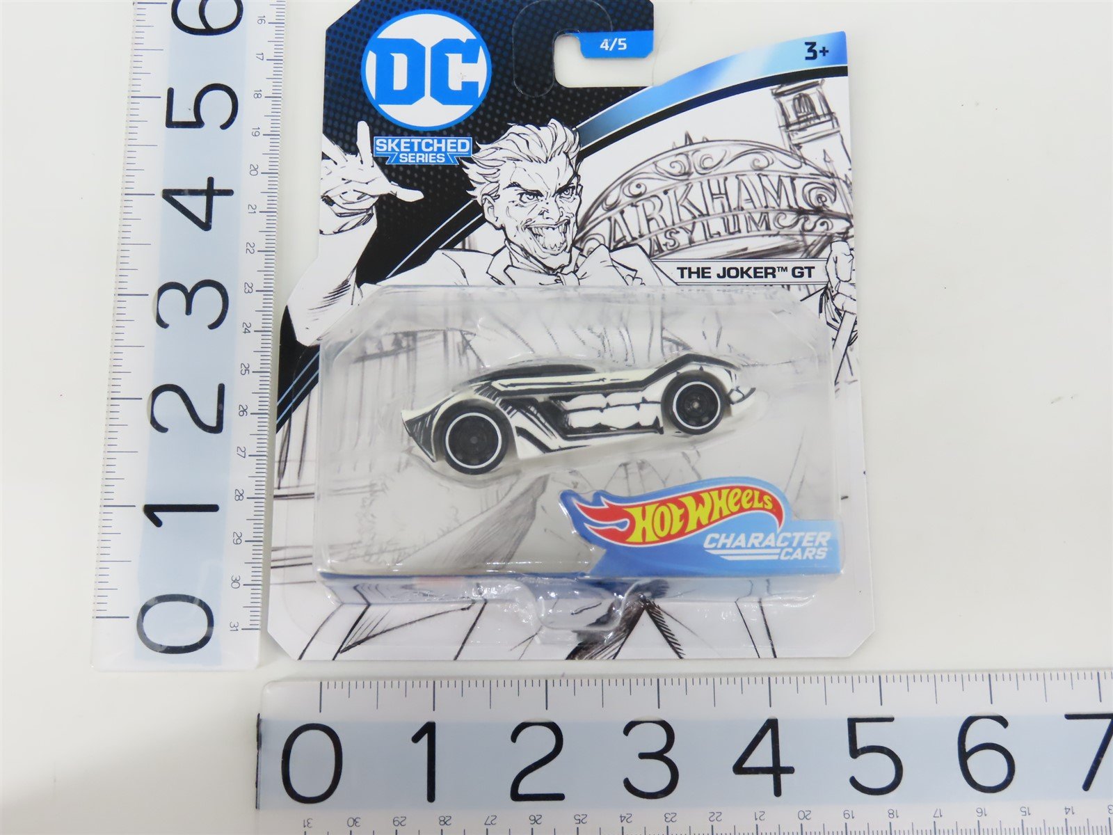 LOT of 17 Hot Wheels DC / Marvel Batman, Superman Cars and Trucks