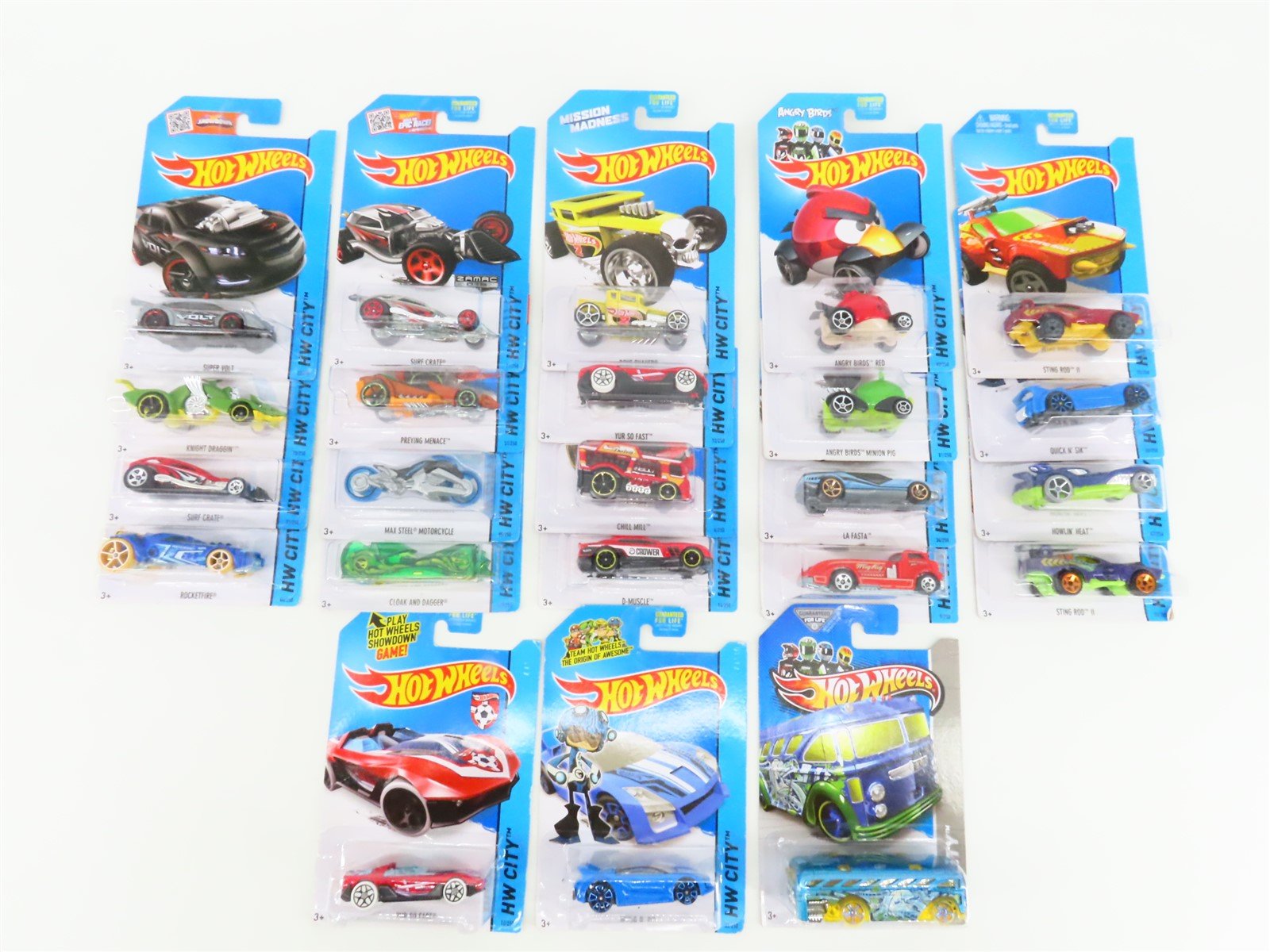 LOT of 23 Hot Wheels Angry Birds, HW City Cars and Bikes