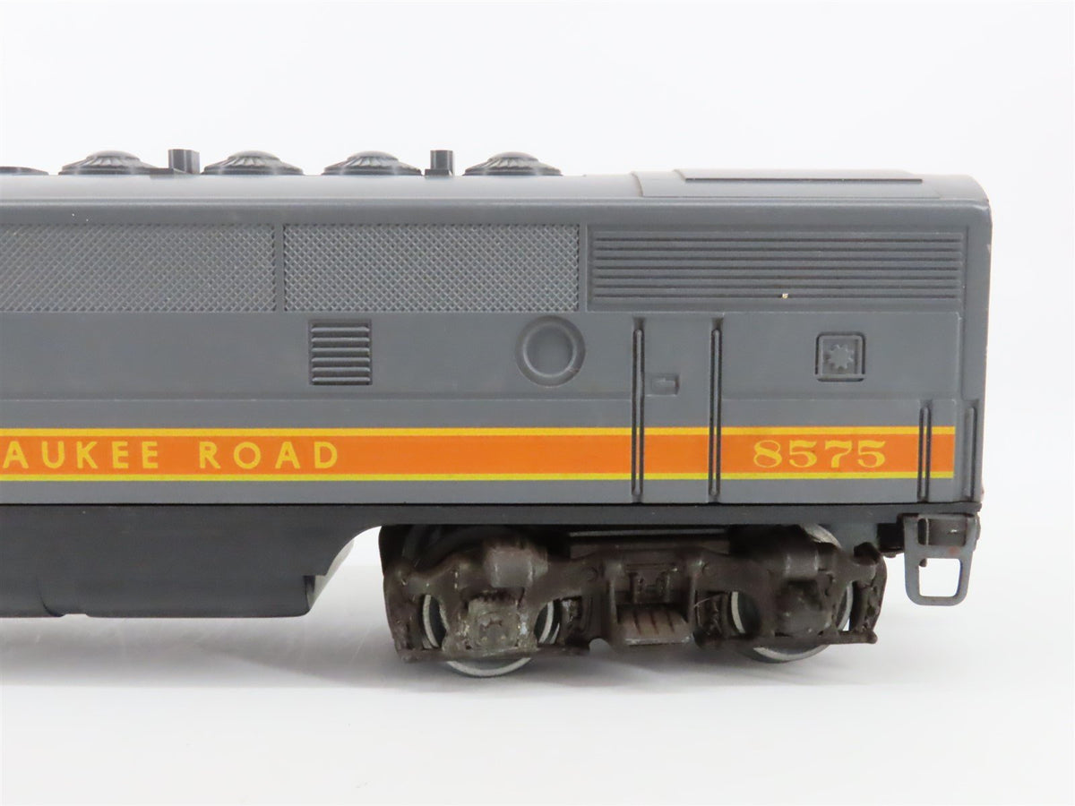 O Gauge 3-Rail Lionel 6-8575 MILW Railway F3B Diesel Locomotive #8575 UNPOWERED