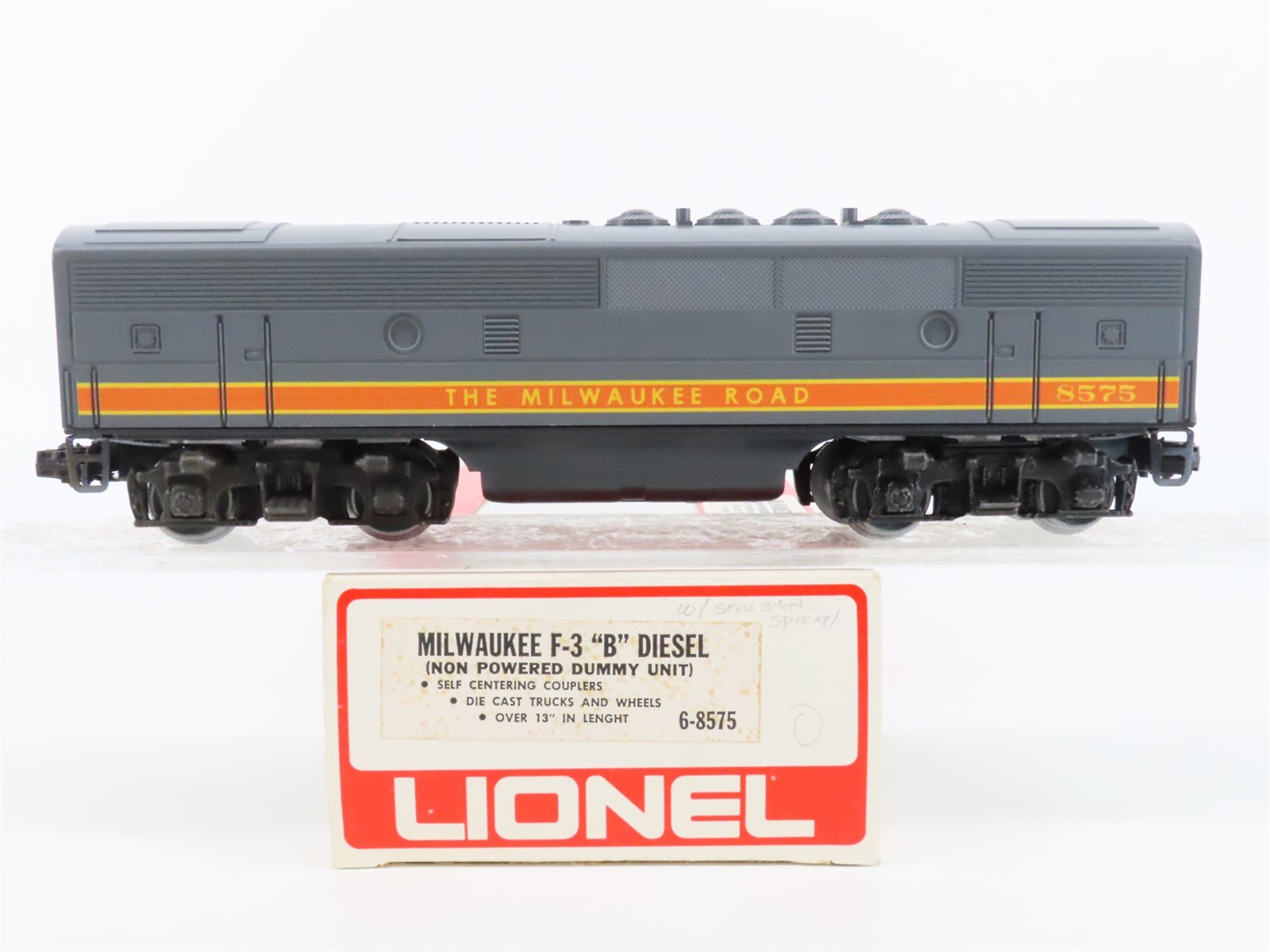 O Gauge 3-Rail Lionel 6-8575 MILW Railway F3B Diesel Locomotive #8575 UNPOWERED